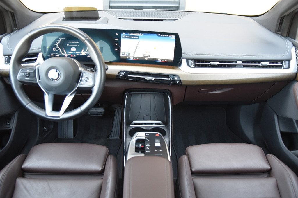 BMW 2 Serie Active Tourer 220i * Panoramadak * Sportstoel *, Auto's, BMW, Gebruikt, Met garantie (alle), Wit, Automatische klimaatregeling