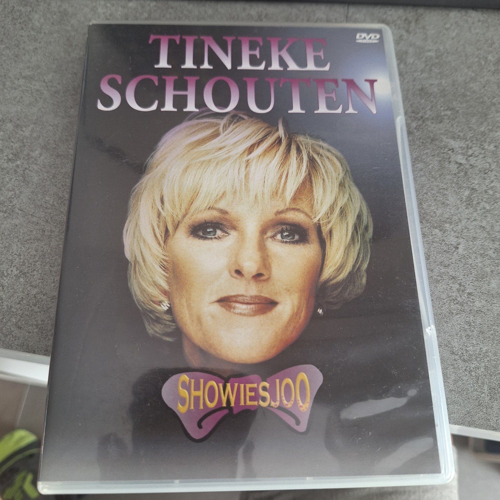 Tineke Schouten - Showiesjoo DVD, Stand-up of Theatershow, Gebruikt, Tineke Schouten, Alle leeftijden