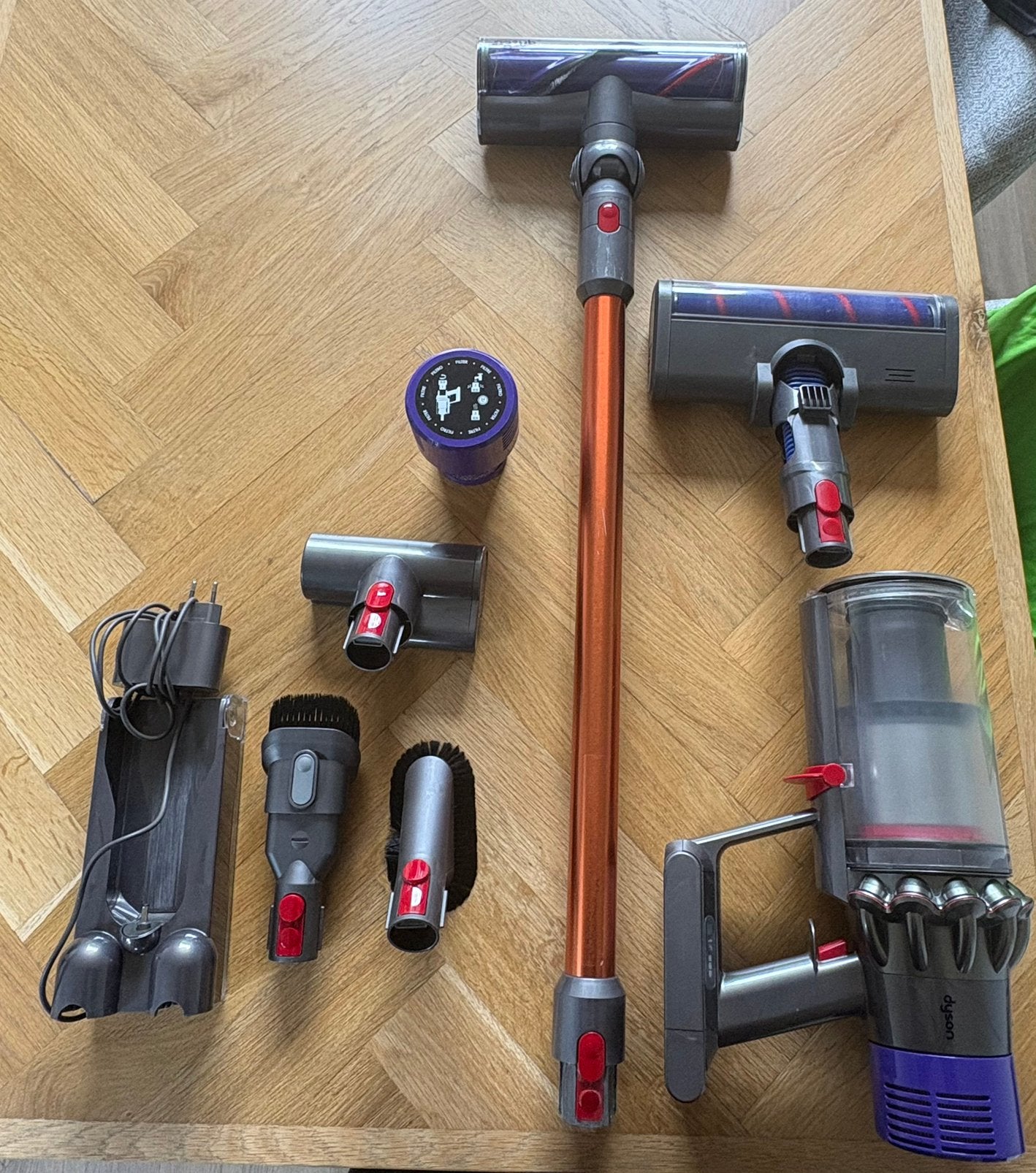 Dyson absolute v10 steelstofzuiger, Ophalen, Gebruikt, Geschikt voor tapijt, Dyson