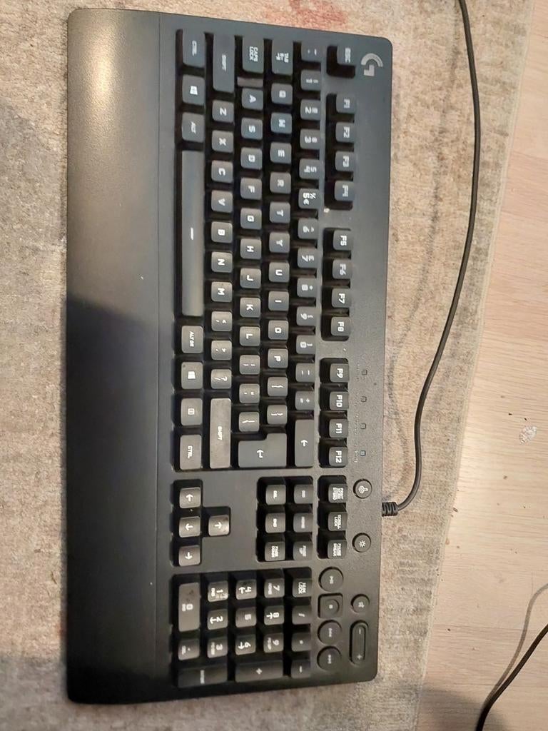 Logitech G213 Prodigy Gaming Toetsenbord, Gebruikt, Logitech, Ophalen of Verzenden, Qwerty