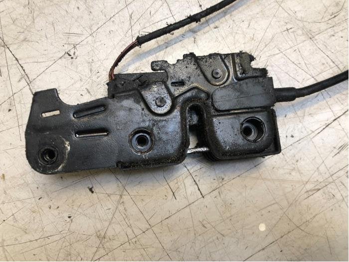Slotmechaniek Motorkap van een Audi Q7, Gebruikt, -, -, -