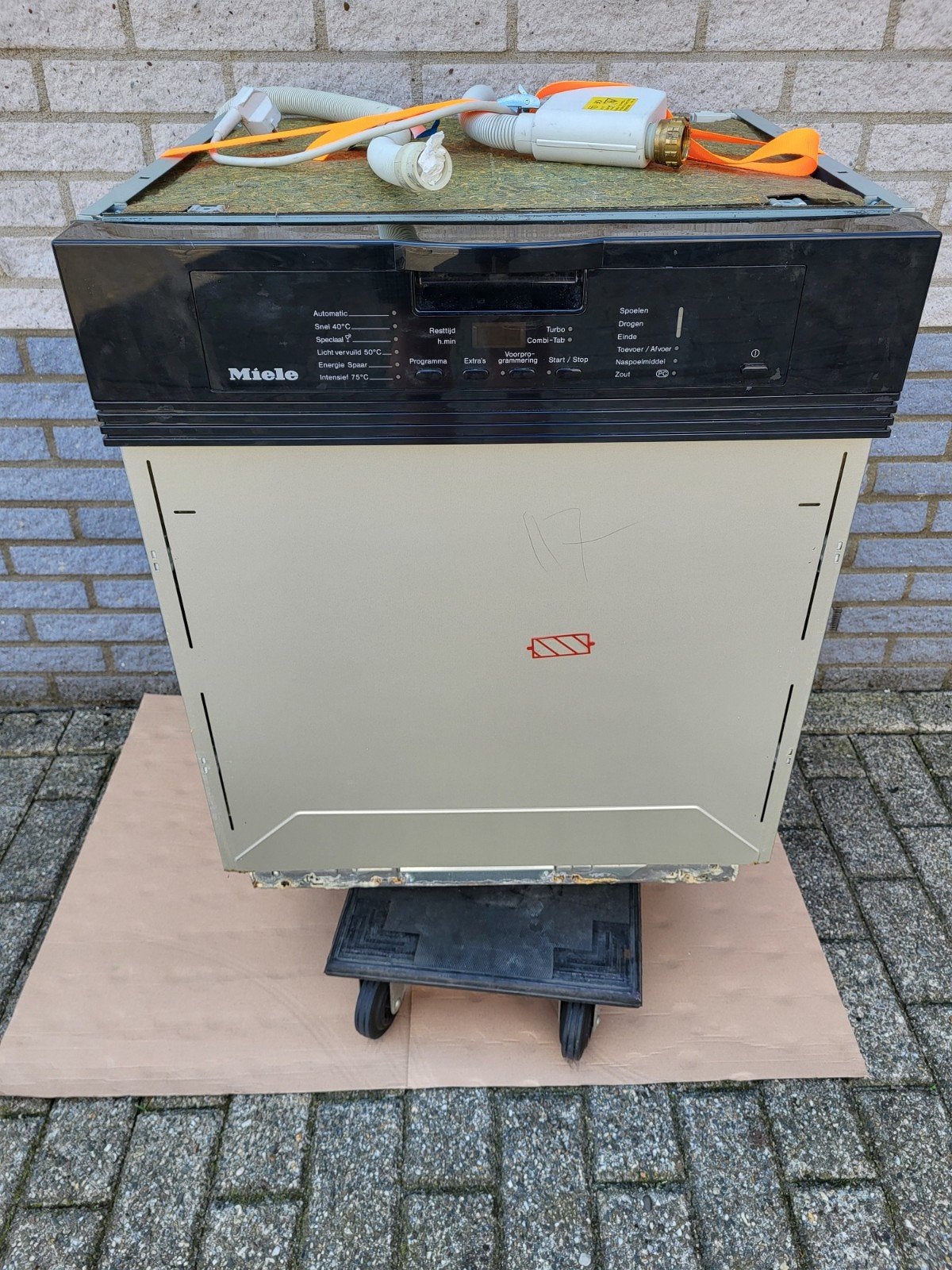 MIELE vaatwasser 1225 SCi  Storing: F18 watertoevoerventiel, Ophalen, Minder dan 85 cm, Inbouw, Niet werkend