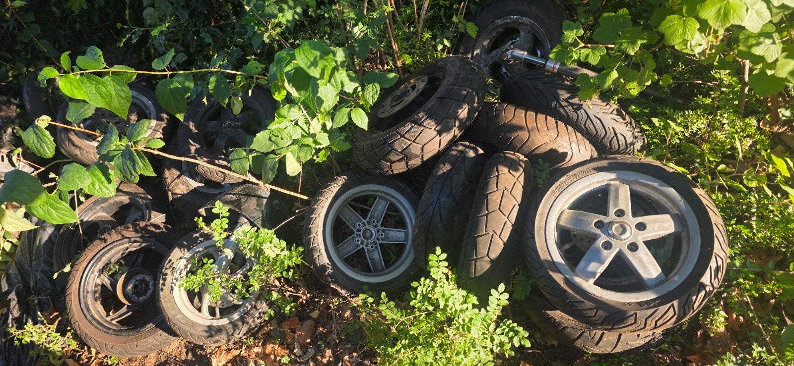 Gratis partij scooter velgen oud ijzer bilthoven, Ophalen, Volvo