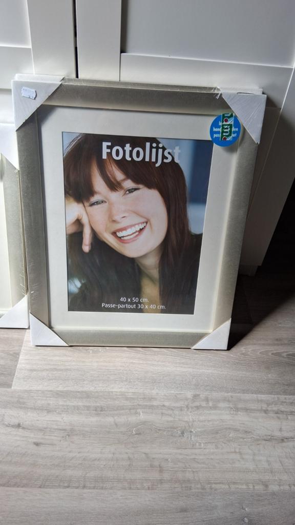 Nieuwe Fotolijst 40x50 cm met Passe-partout, Audio, Tv en Foto, Fotografie | Fotolijsten, Ophalen of Verzenden, Nieuw