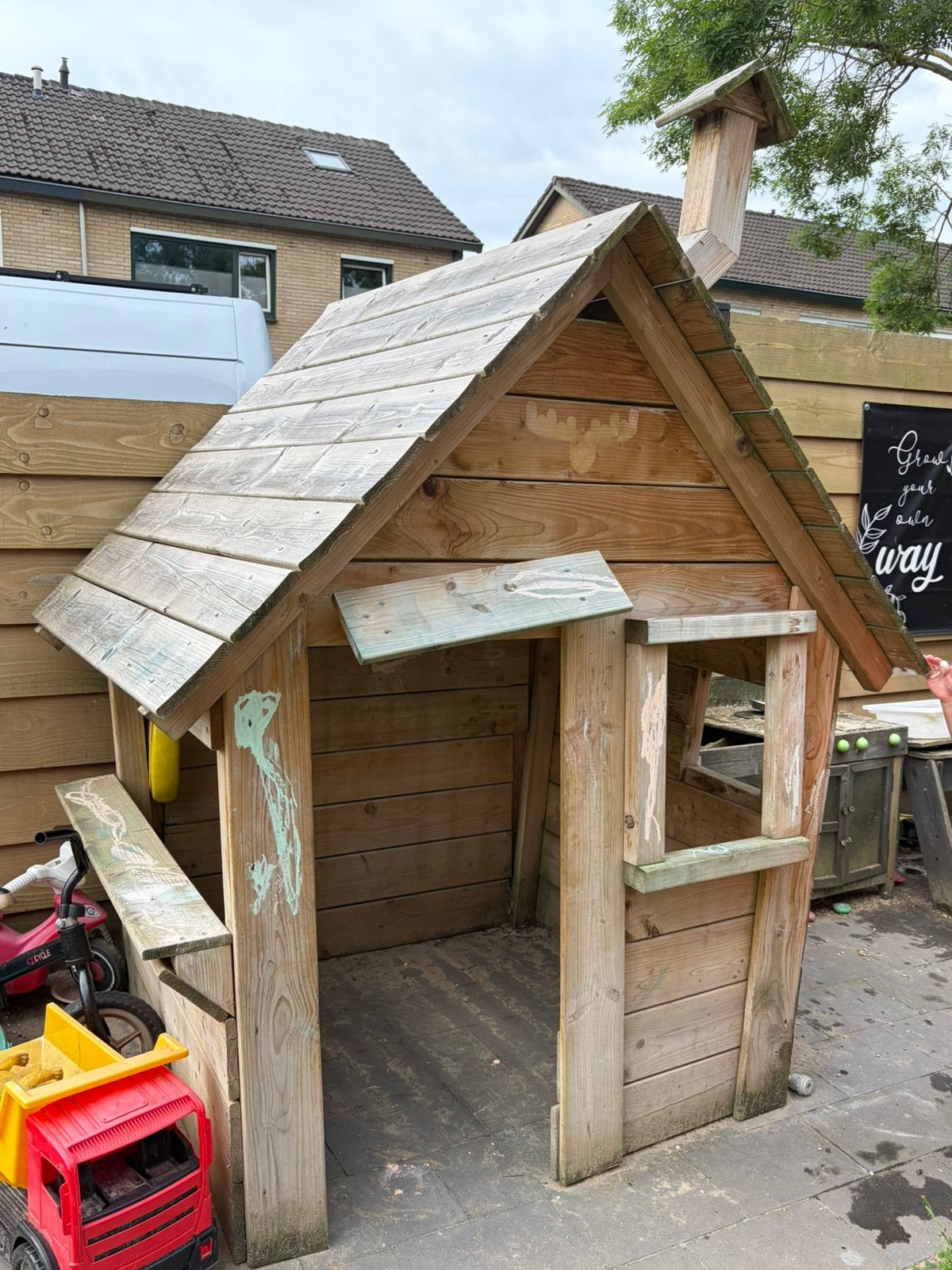 Superleuk speelhuisje, Ophalen, Hout