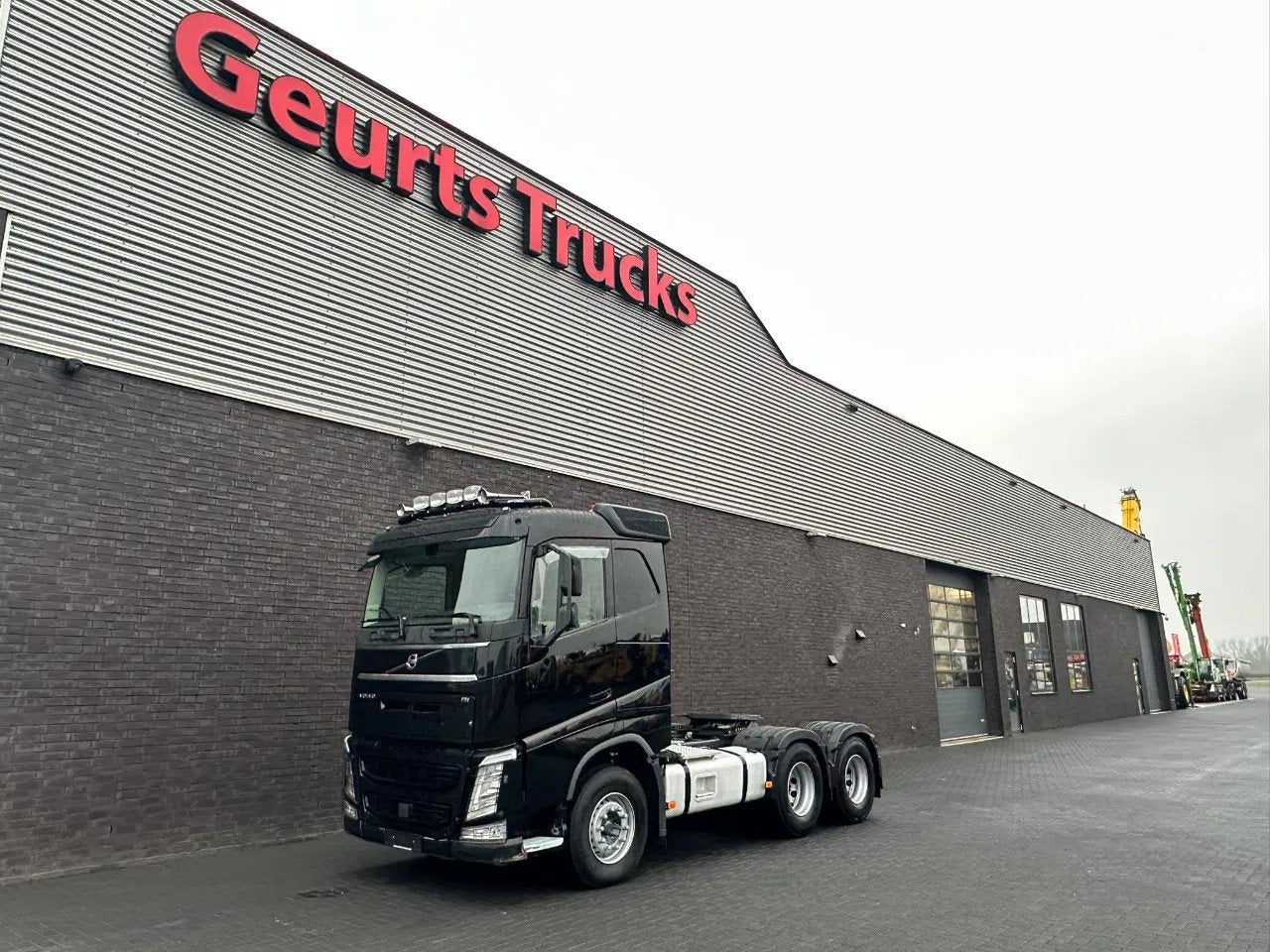 Volvo FH 540 6X4 TREKKER/TRACTOR/SZM EURO 6 HYDRAULIC, Auto's, Automaat, Euro 6, Zwart, Bedrijf