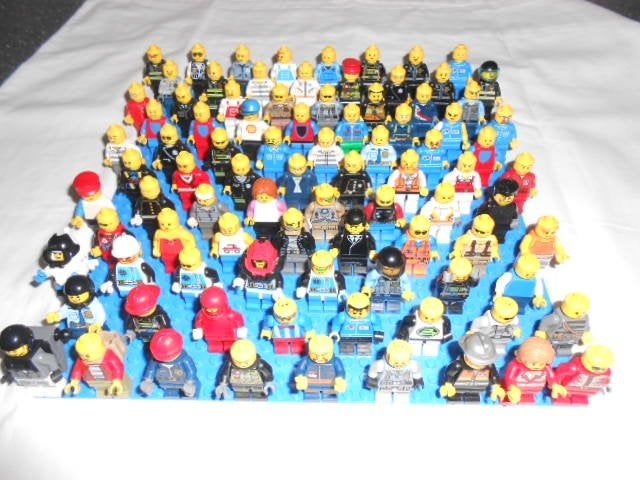 LEGO MINIFIGUREN 100 STUKS., Overige thema's, Lego, Ophalen of Verzenden, Zo goed als nieuw