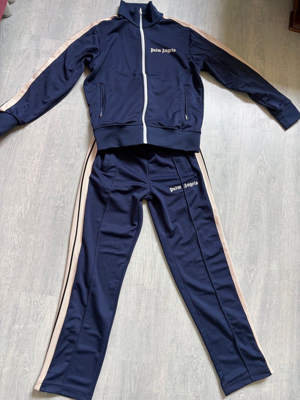 Palm Angels Trainingspak Donkerblauw Beige Strepen (valt als, Ophalen of Verzenden, Zo goed als nieuw, Maat 46 (S) of kleiner