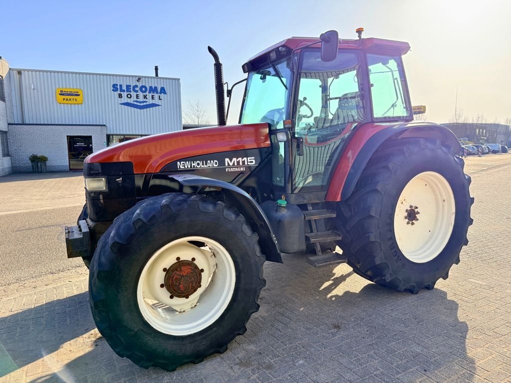 New Holland M100 Dual Command, Gebruikt, 80 tot 120 Pk, New Holland, Meer dan 10000