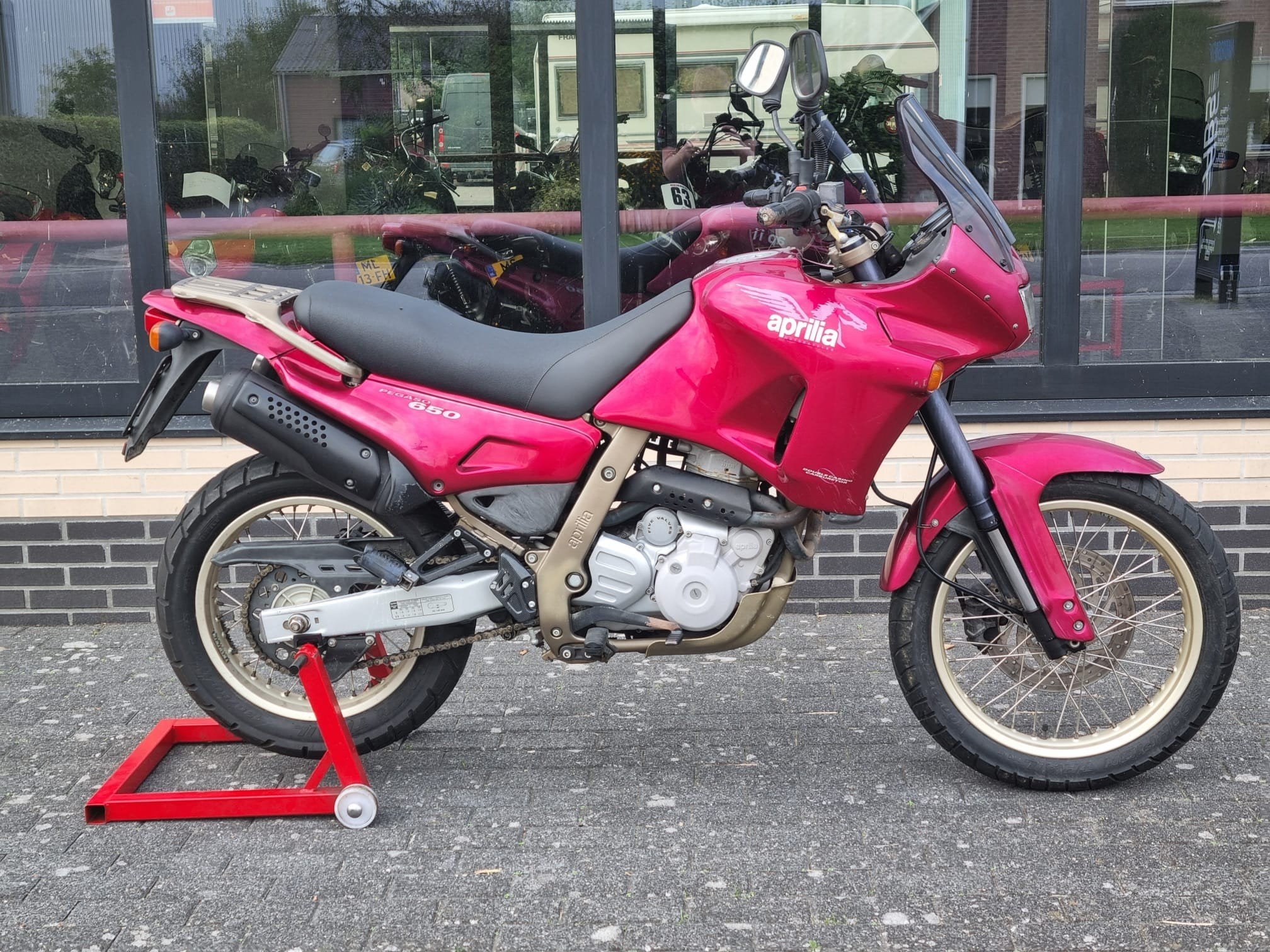 Aprilia Pegaso 650 transalp gs 35 kw (bj 1996), Gebruikt, 652 cc, Piaggio Vespa B.V., Info@piaggio.nl