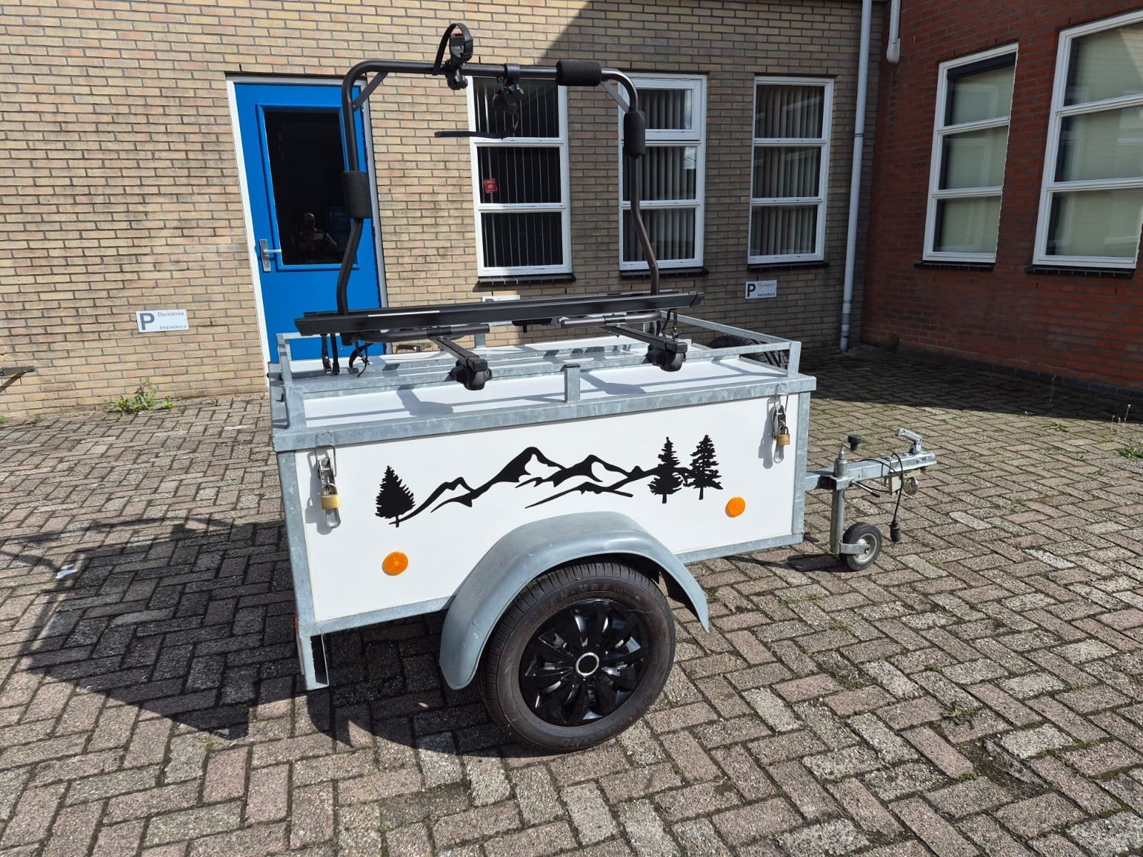 Riske Compacte aanhanger met fietsendrager en reservewiel, Ophalen of Verzenden, Gebruikt