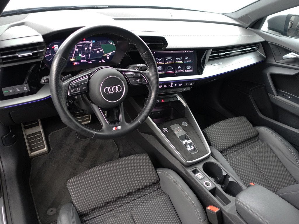Audi A3 Sportback 35 TFSI S Competition Aut- Sport Interieur, Auto's, Audi, 4 cilinders, Met garantie (alle), Bedrijf, 690 kg