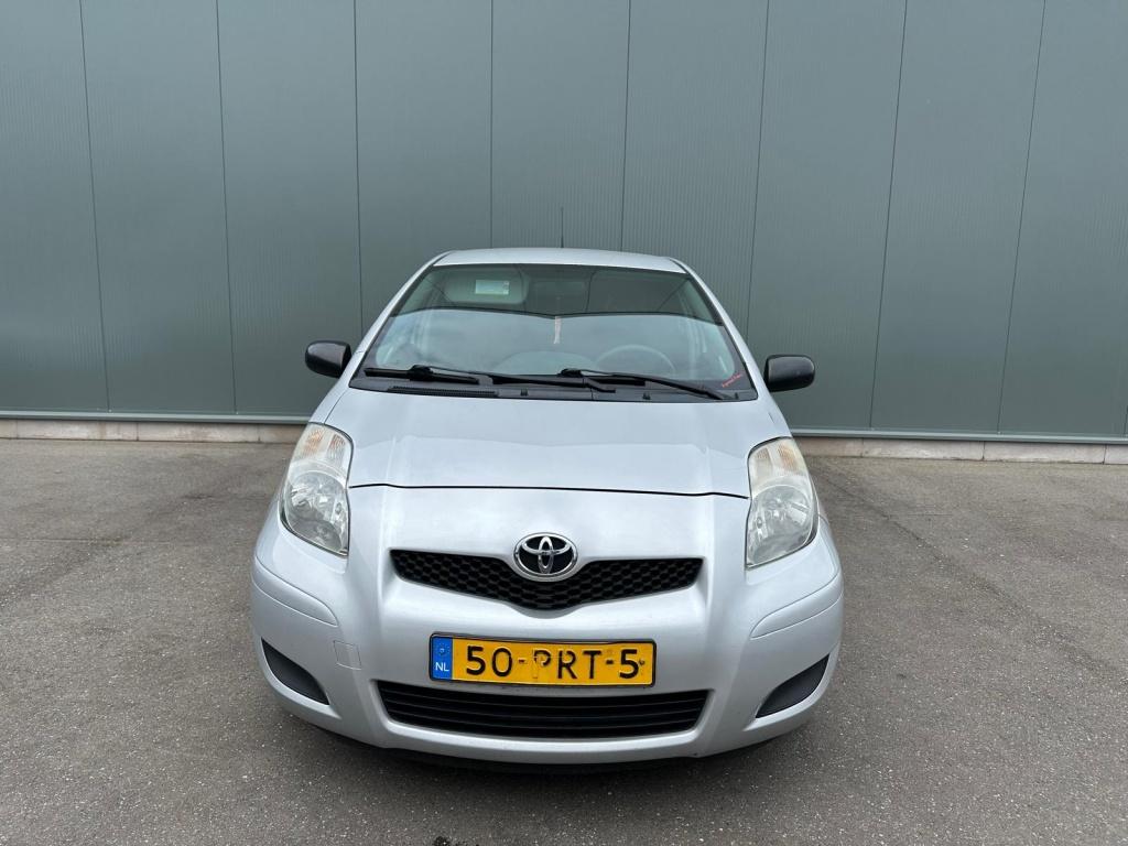 Toyota Yaris 1.3 VVTi Comfort AIRCO | NAVI ! (bj 2011), Euro 5, 40 €/maand, 4 cilinders, Bedrijf