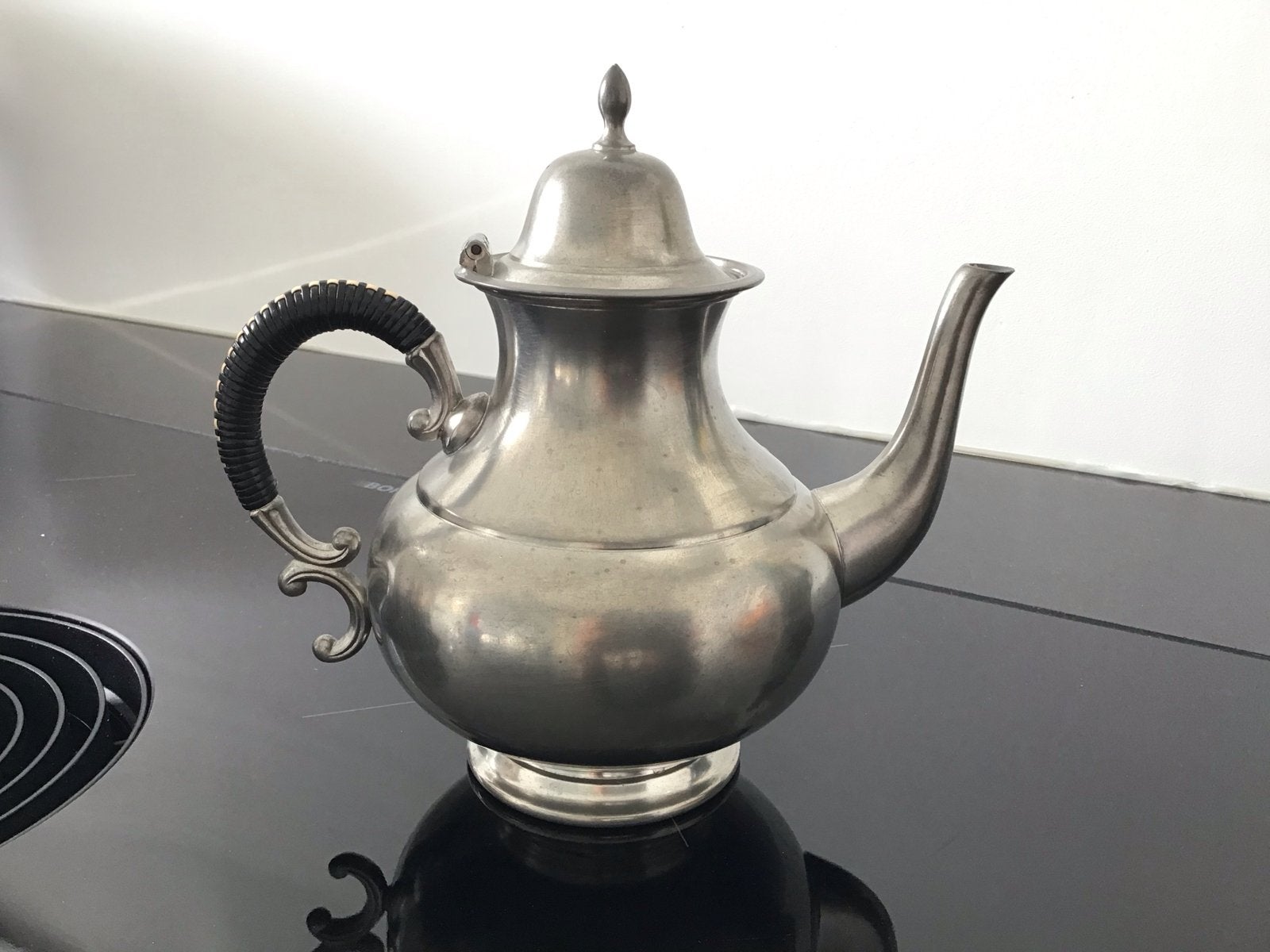Antieke tinnen theepot met gevlochten handvat C&K Kurz Tiel, Ophalen of Verzenden