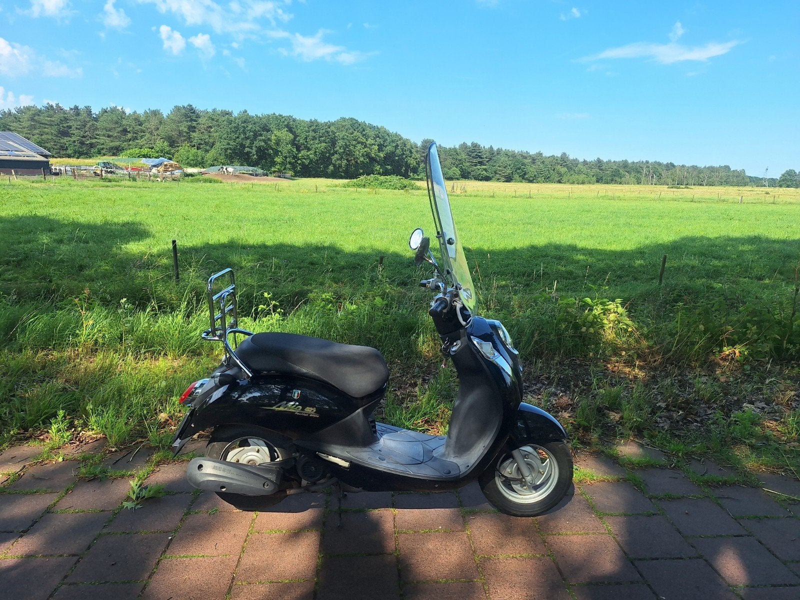 Goed onderhouden SYM Mio scooter uit 2008 met accessoires, Ophalen, Gebruikt, Benzine