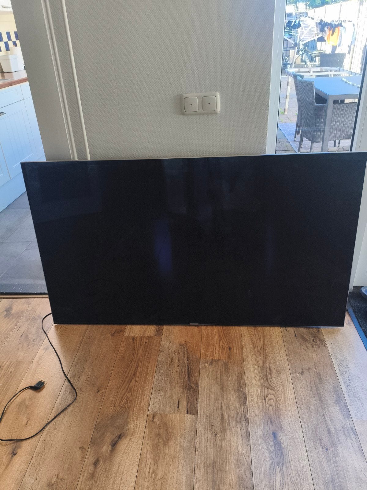 Samsung ue65ks8000l 4K UHD HDR TV met accessoires (defect), Ophalen, Samsung, 4k (UHD), 100 cm of meer