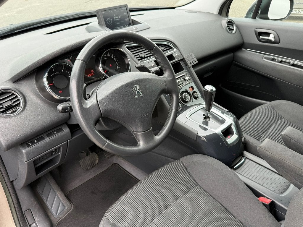 Peugeot 5008 1.6 e-HDi Blue Lease 5p. Sportvelgen | Navigati, Auto's, Peugeot, Euro 5, Stof, Gebruikt, 4 cilinders