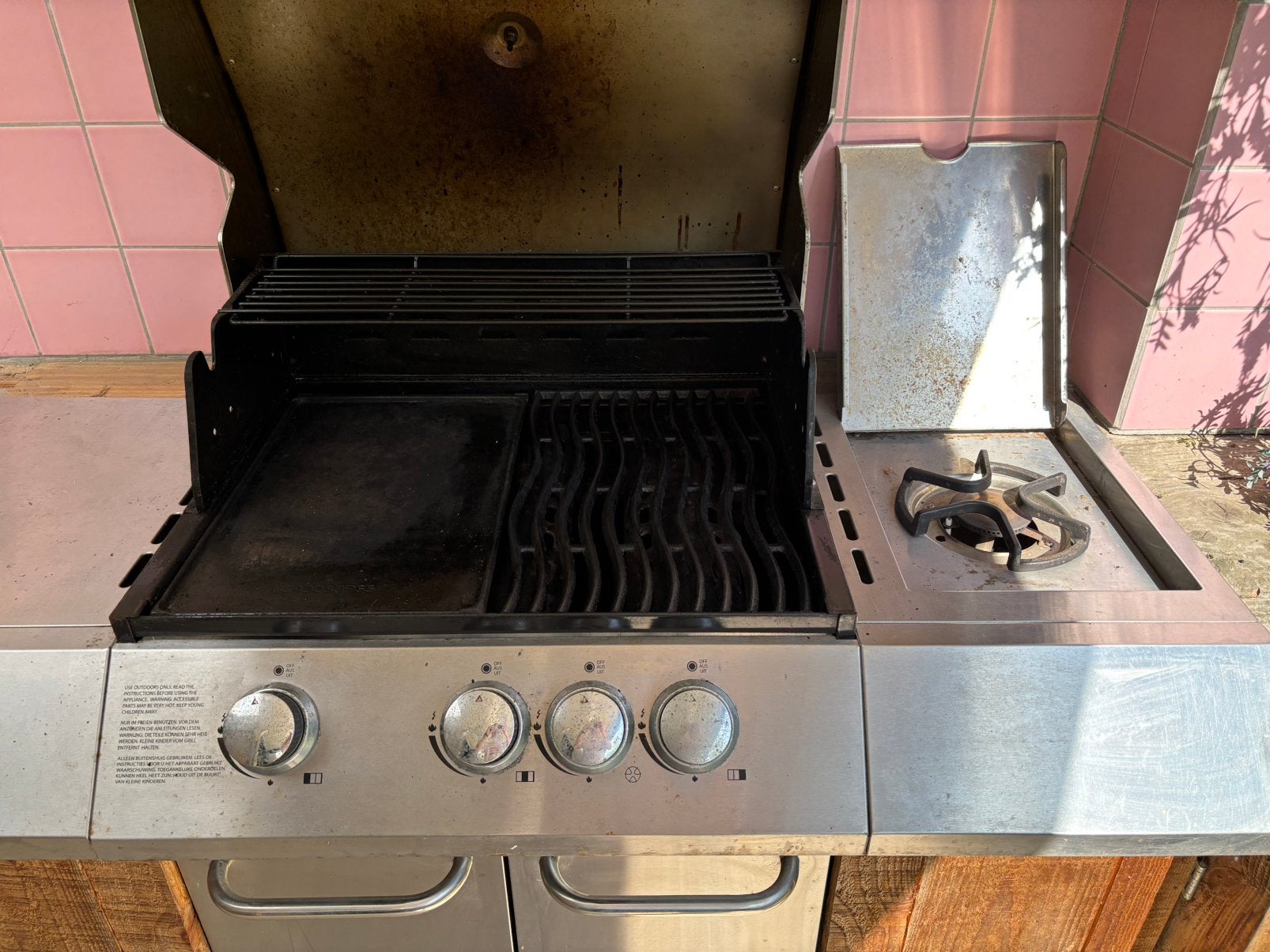 Ultra chef gasbarbeque met 3 kookzones, zijpit en gasfles, Ophalen, Gebruikt