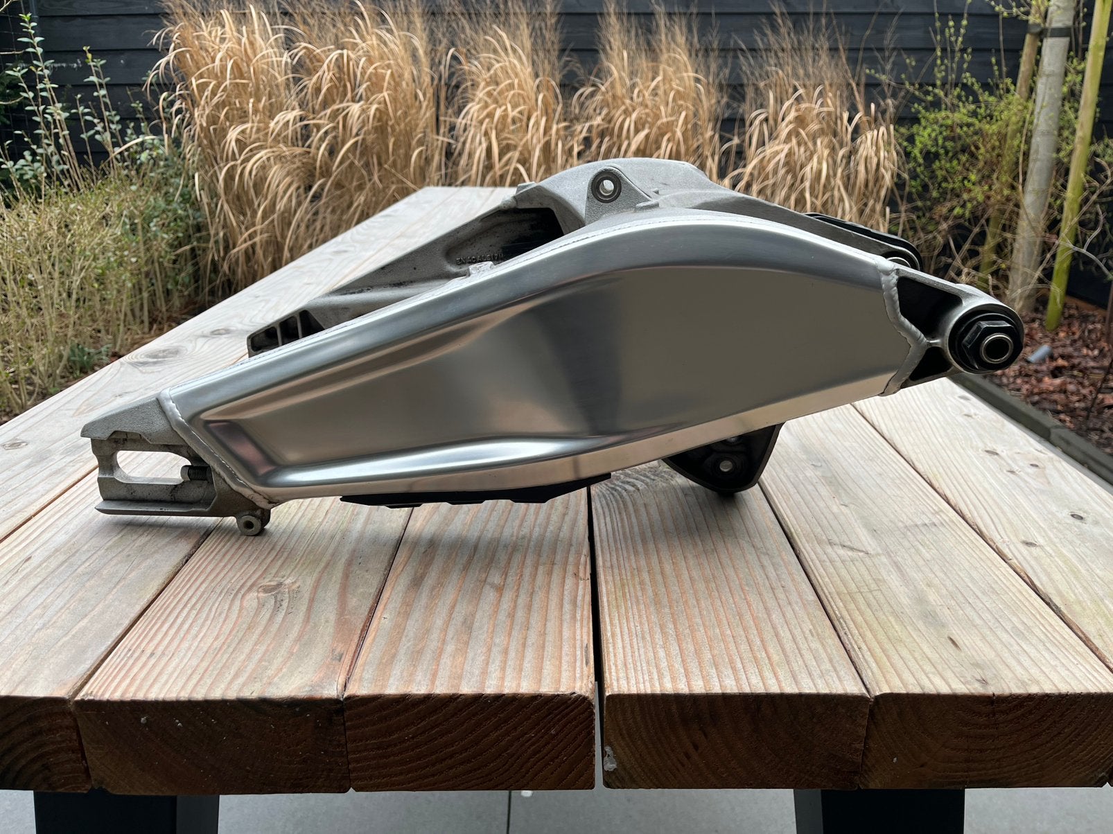 Achterbrug KTM RC8 2008-2010, Motoren, Ophalen of Verzenden, Zo goed als nieuw