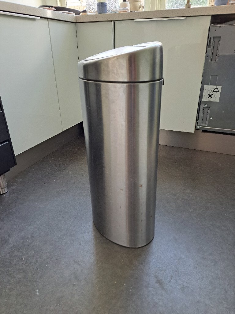Brabantia prullenbak - RVS - 20 tot 30 liter, Ophalen, Gebruikt, 20 tot 30 liter, Rvs