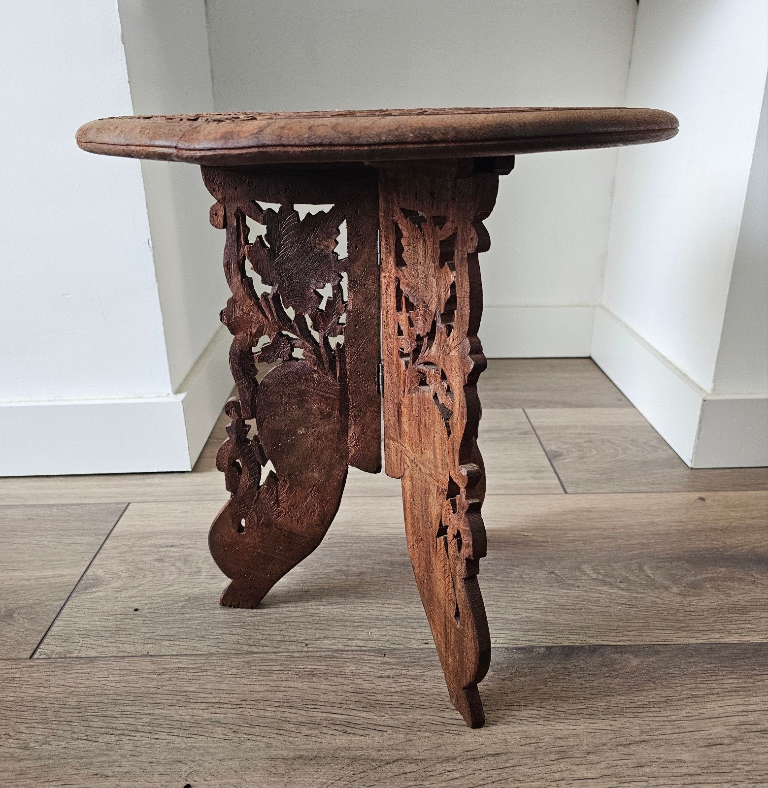 Prachtig handgesneden Anglo-Indiase bijzettafel, Ophalen of Verzenden