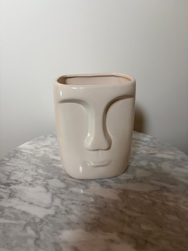 Beige cremekleurige vaas met de vorm van een gezicht, Ophalen, Zo goed als nieuw, Overige kleuren