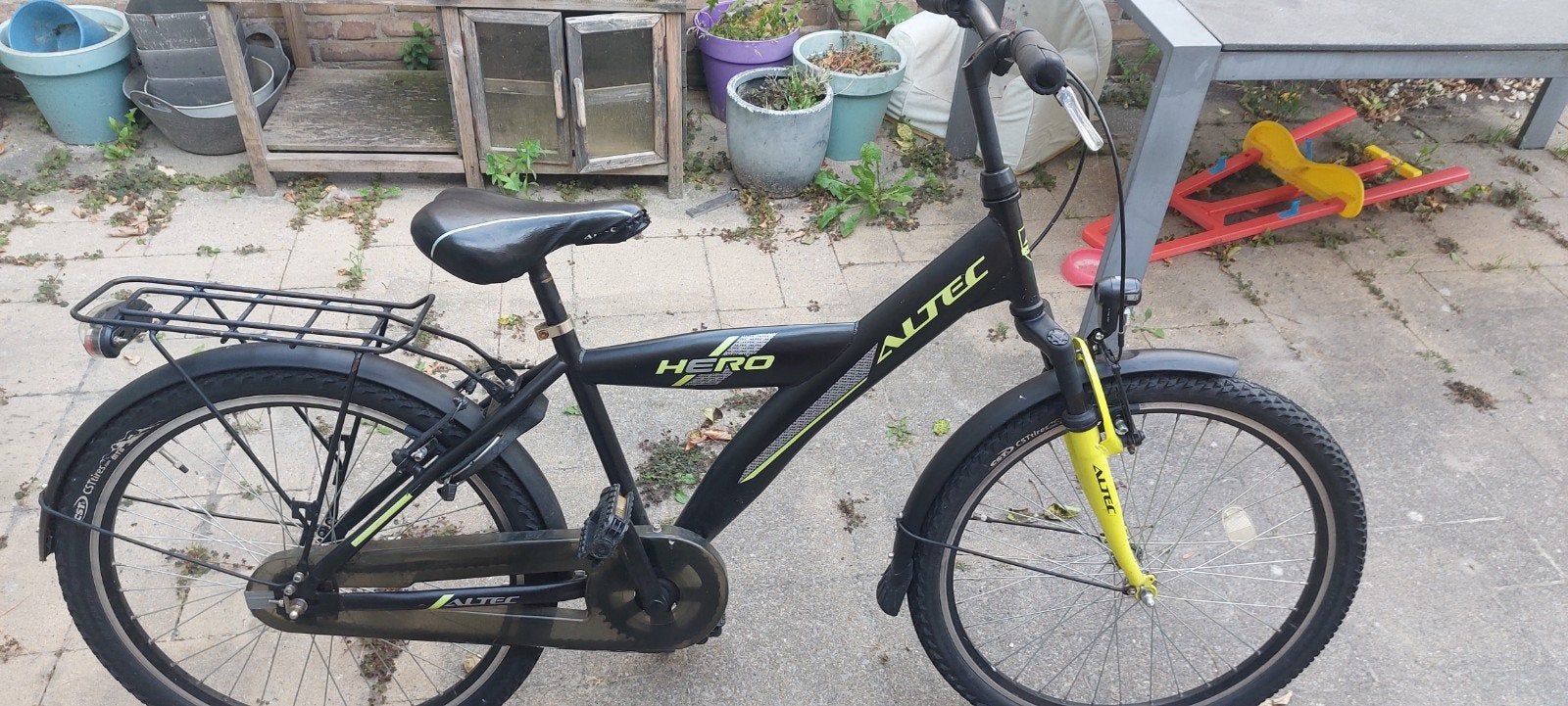 Jongensfiets 24 inch - Goed onderhouden, Ophalen, Altec, Gebruikt, Terugtraprem
