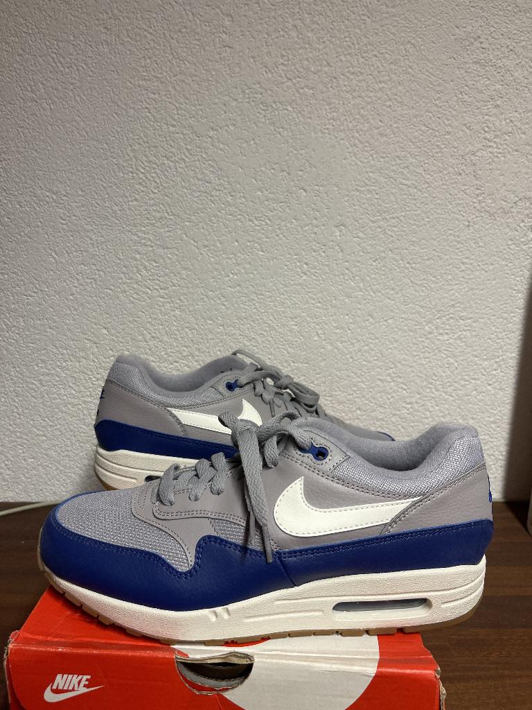 Nike Air Max 1 Atmosphere Grey Deep Royal Blue Maat 40, Blauw, Nike, Ophalen of Verzenden, Sneakers of Gympen