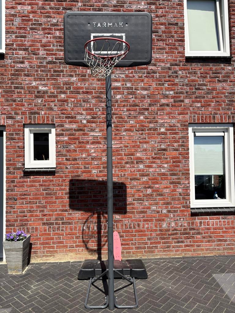 Tarmak basketbalpaal verstelbaar, Sport en Fitness, Basketbal, Ophalen of Verzenden, Zo goed als nieuw, Ring, Bord of Paal