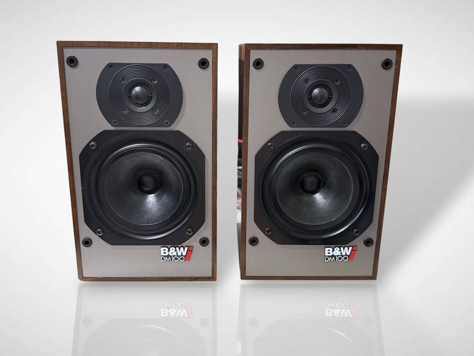 B&W DM100i speakers - Goed werkende staat, Gebruikt, Verzenden, B&W, B&W