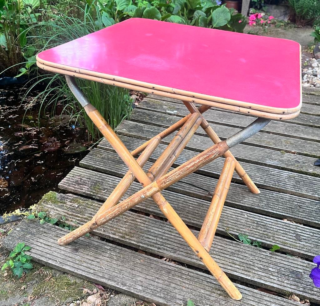 Vintage bamboe klaptafel met roze blad, Ophalen of Verzenden