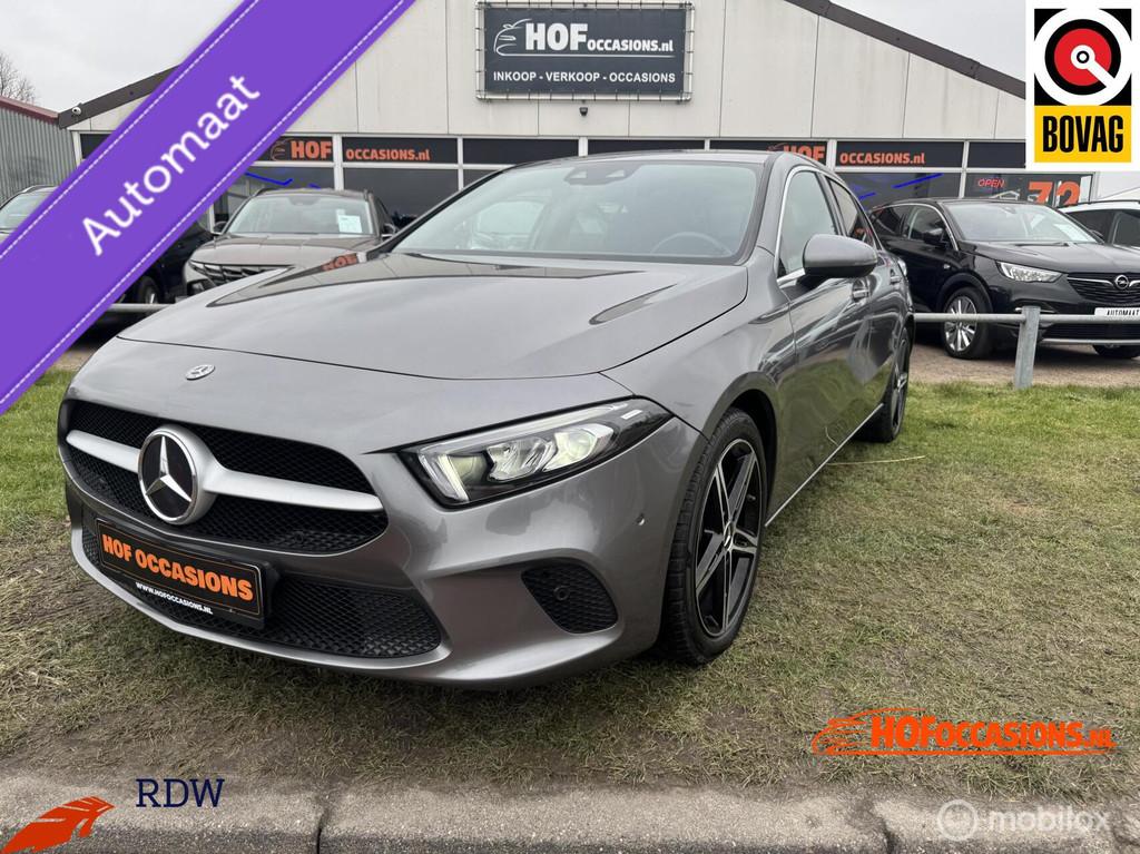 Mercedes A-klasse 250 Premium SFEERVERLICHTING/WIDESCREEN/LE, Gebruikt, Zwart, 4 cilinders, Met garantie (alle)