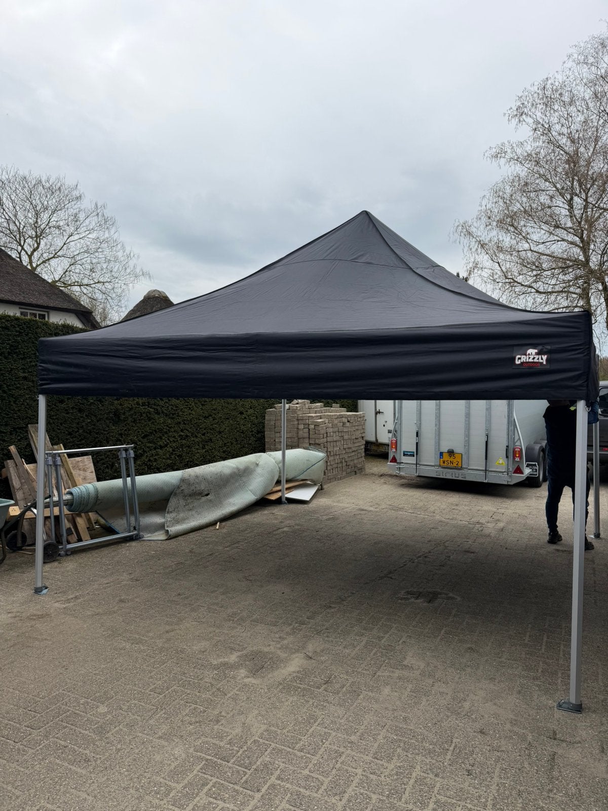 Easy-up partytent Grizzly te koop, Tuin en Terras, Ophalen of Verzenden, Zo goed als nieuw, Minder dan 5 meter