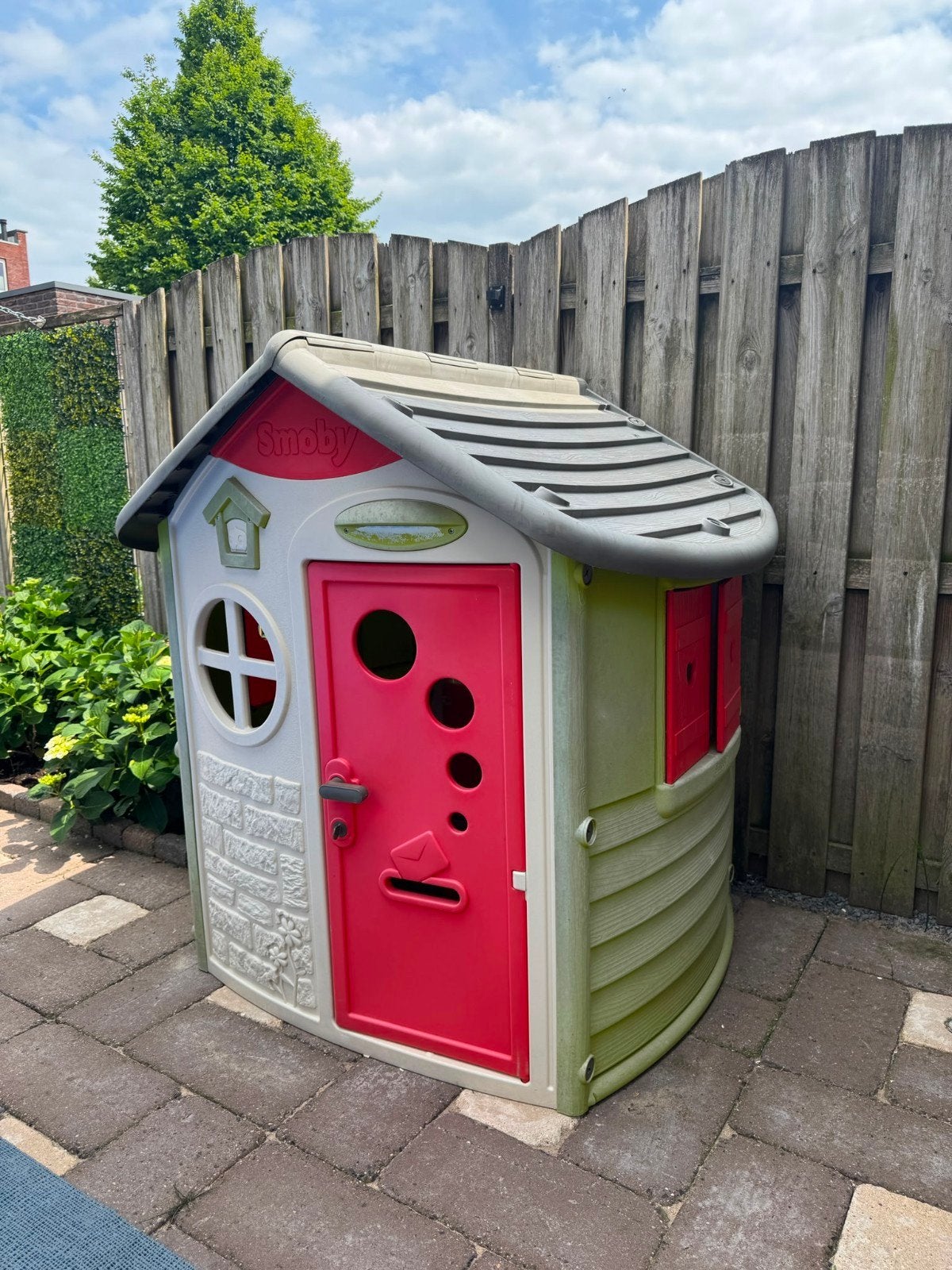 Smoby Kinderspeelhuisje - Gebruikt maar in goede staat, Ophalen of Verzenden, Gebruikt, Kunststof