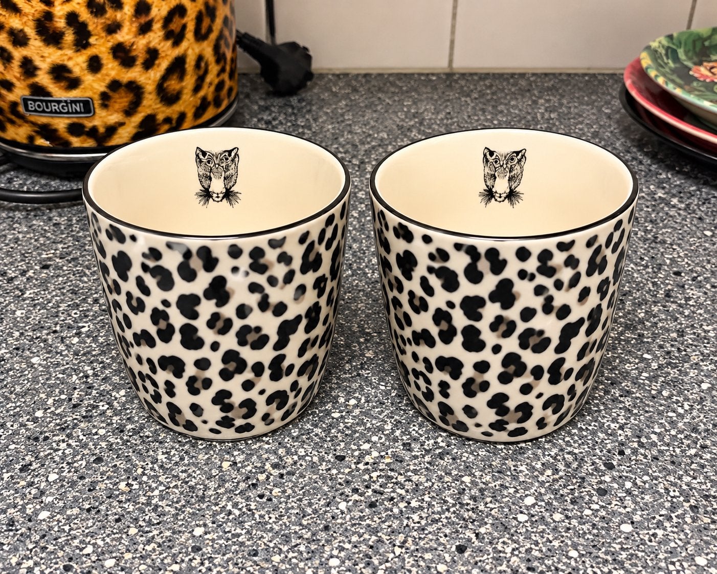 2x panter print mokken wit zwart, Gebruikt, Overige merken, Ophalen of Verzenden, Overige stijlen