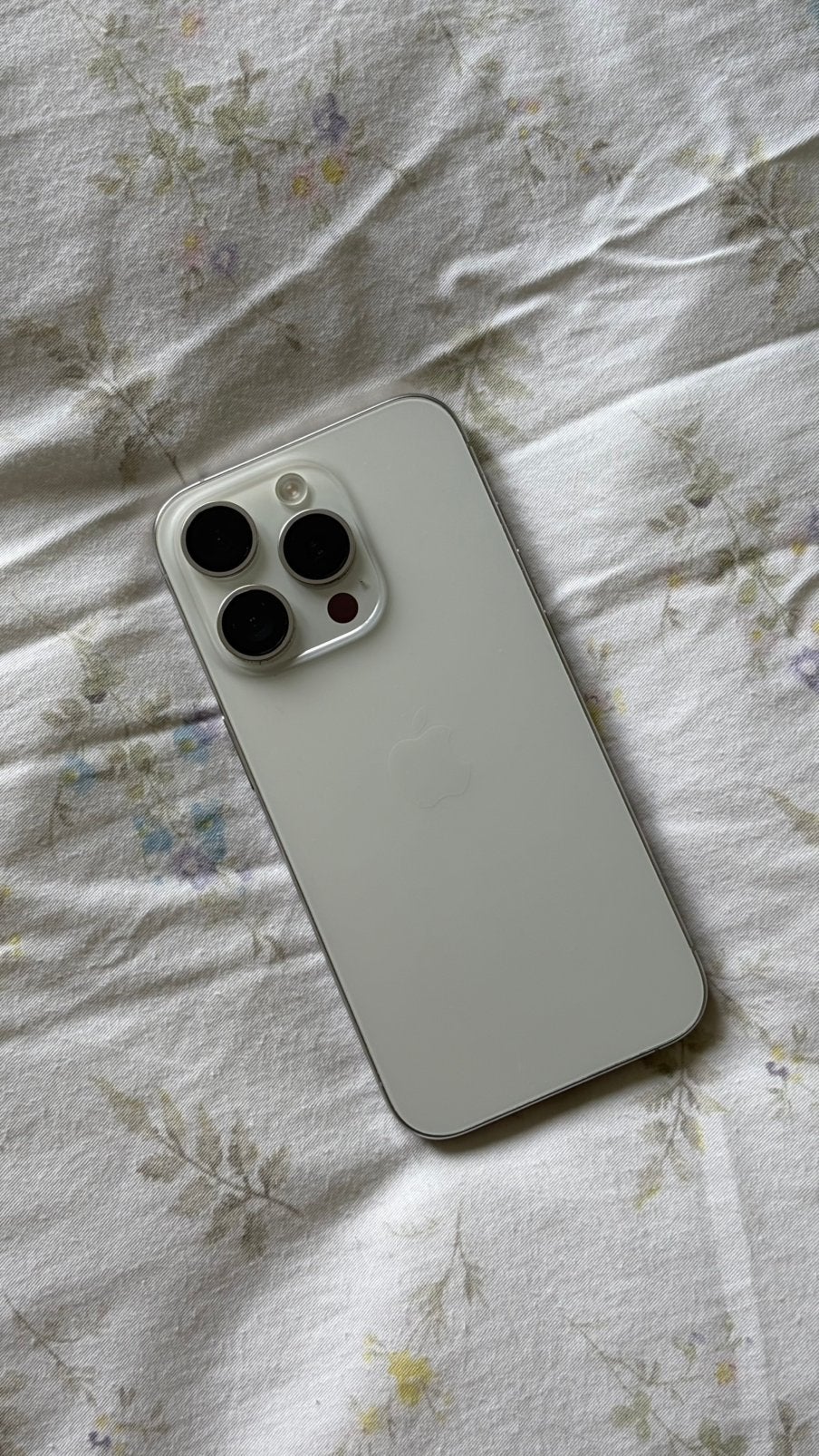 iPhone 15 Pro te koop 128gb Wit, Telecommunicatie, Mobiele telefoons | Apple iPhone, Ophalen, 128 GB, Wit, Zo goed als nieuw