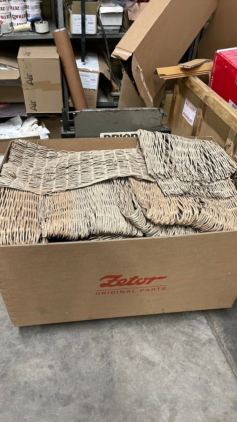 Shredder karton matjes inpak materiaal, Doe-het-zelf en Verbouw, Doos, 100 cm of meer, 60 cm of meer, Ophalen of Verzenden