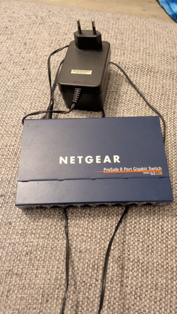 Netgear ProSafe GS108 8-poorts Gigabit Switch, Ophalen of Verzenden, Gebruikt