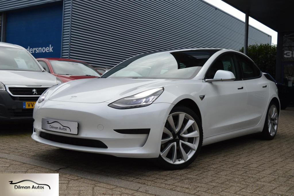 Tesla Model 3 Standard RWD Plus 60 kWh|Pano|NL Auto!SOH 86,8, Automaat, Gebruikt, Met garantie (alle), Wit
