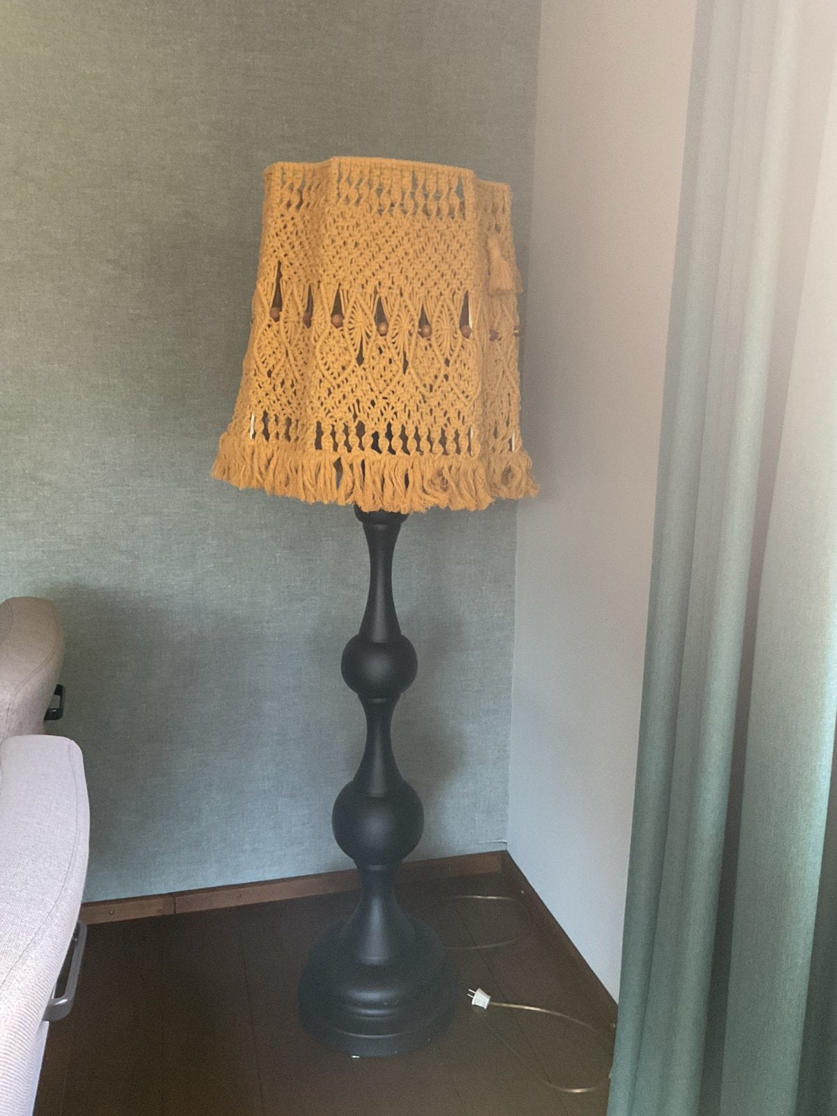 Vintage Schemerlamp met Macramé Kap, Huis en Inrichting, Ophalen, Gebruikt, E27 (groot), 100 tot 150 cm