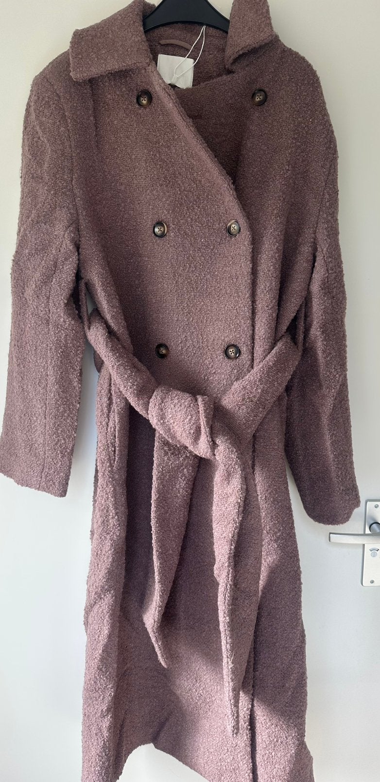 NA-KD Lange oversized  fluffy jas paars maat 36 wolblend, Kleding | Dames, Ophalen of Verzenden, Nieuw, Maat 36 (S), Paars