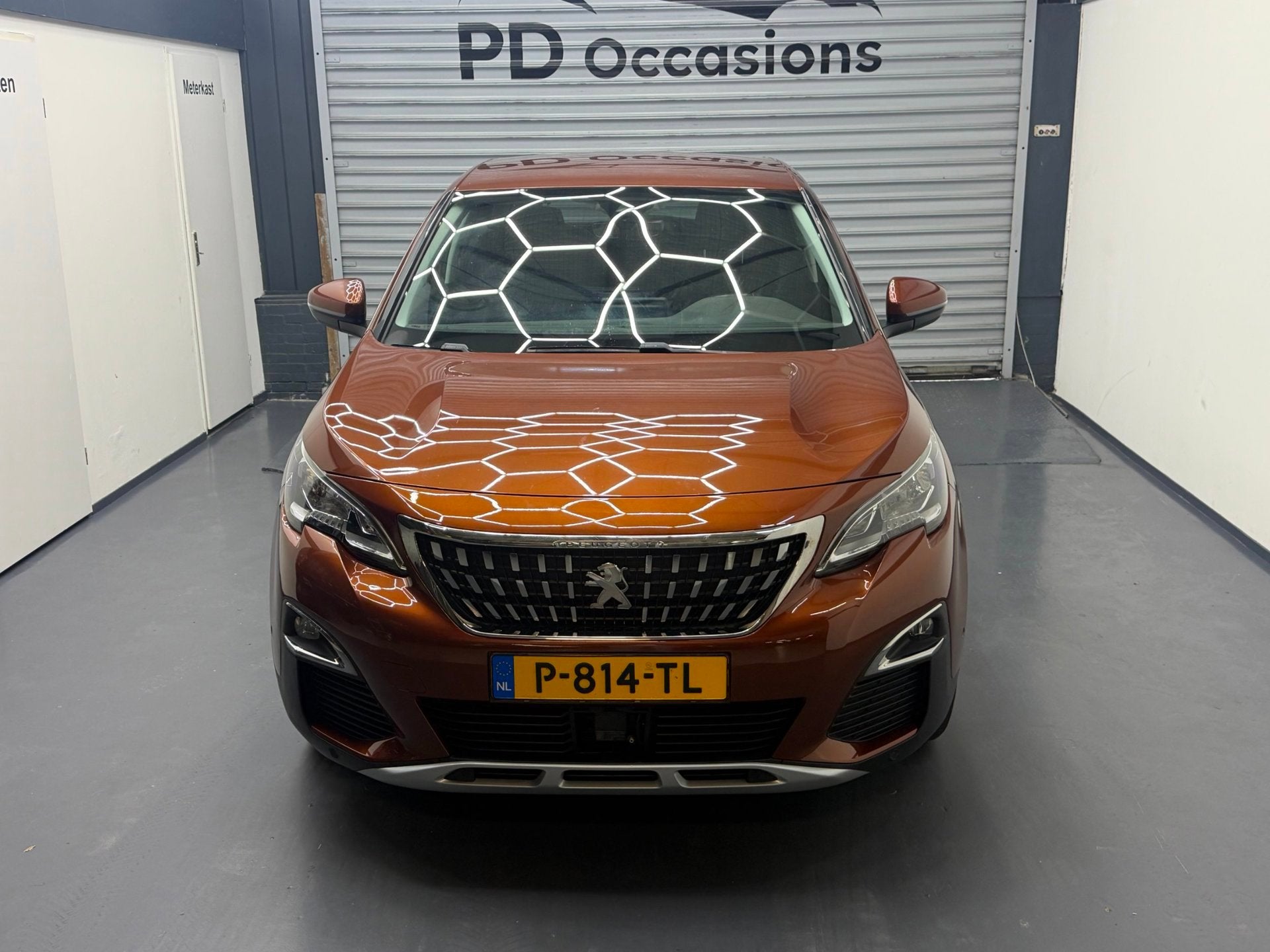 Peugeot 3008 1.6 HYbrid 225 Blue Lease Premium - Carplay - C, Auto's, Stof, Euro 6, 4 cilinders, Bruin