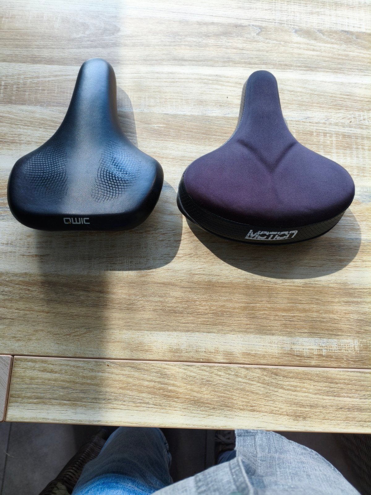 2 fiets zadels, Ophalen of Verzenden