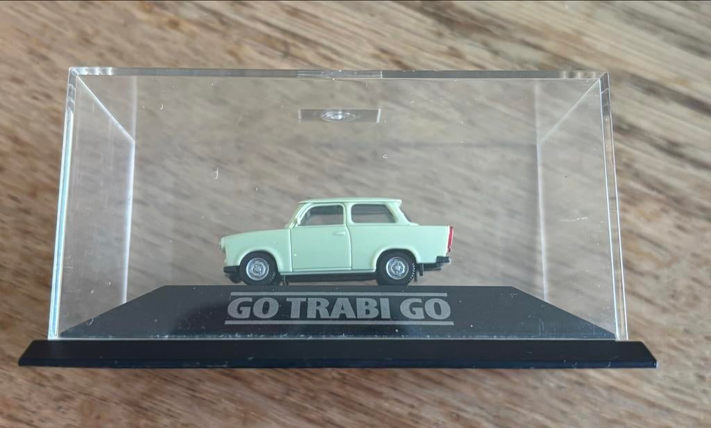 Herpa Trabant 601 'Go Trabi Go' modelauto, Ophalen of Verzenden, Zo goed als nieuw, Auto, Overige merken