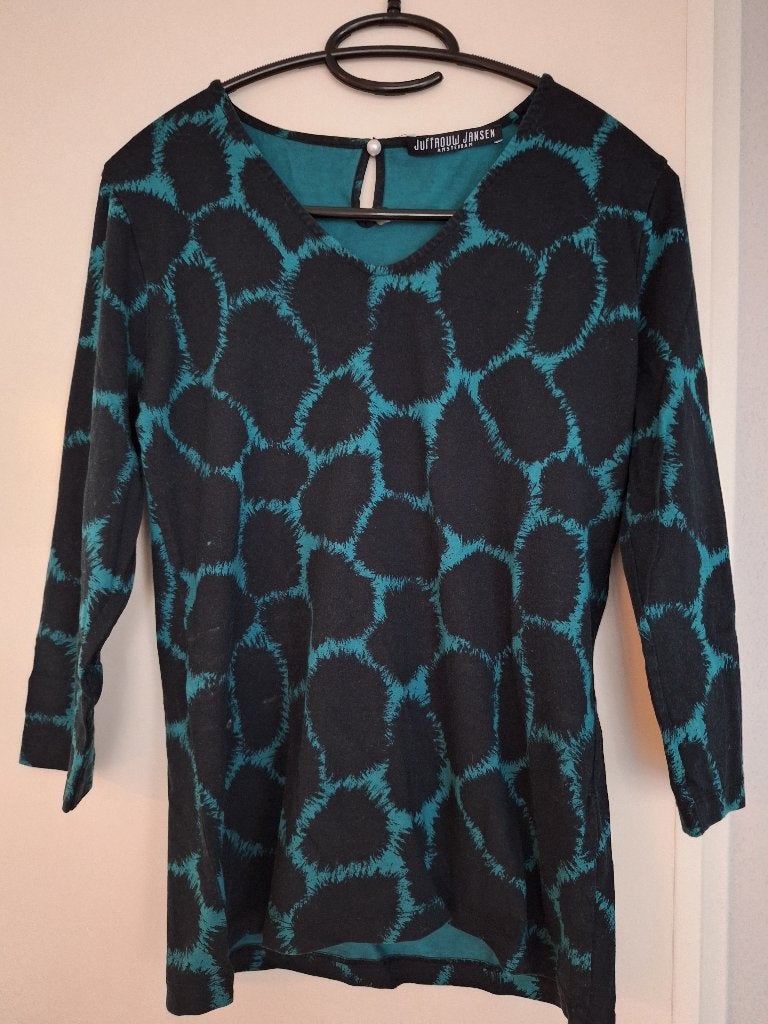 Mooie t- shirt van Juffrouw Jansen, Maat 38/40 (M), Zwart, Ophalen of Verzenden, Zo goed als nieuw
