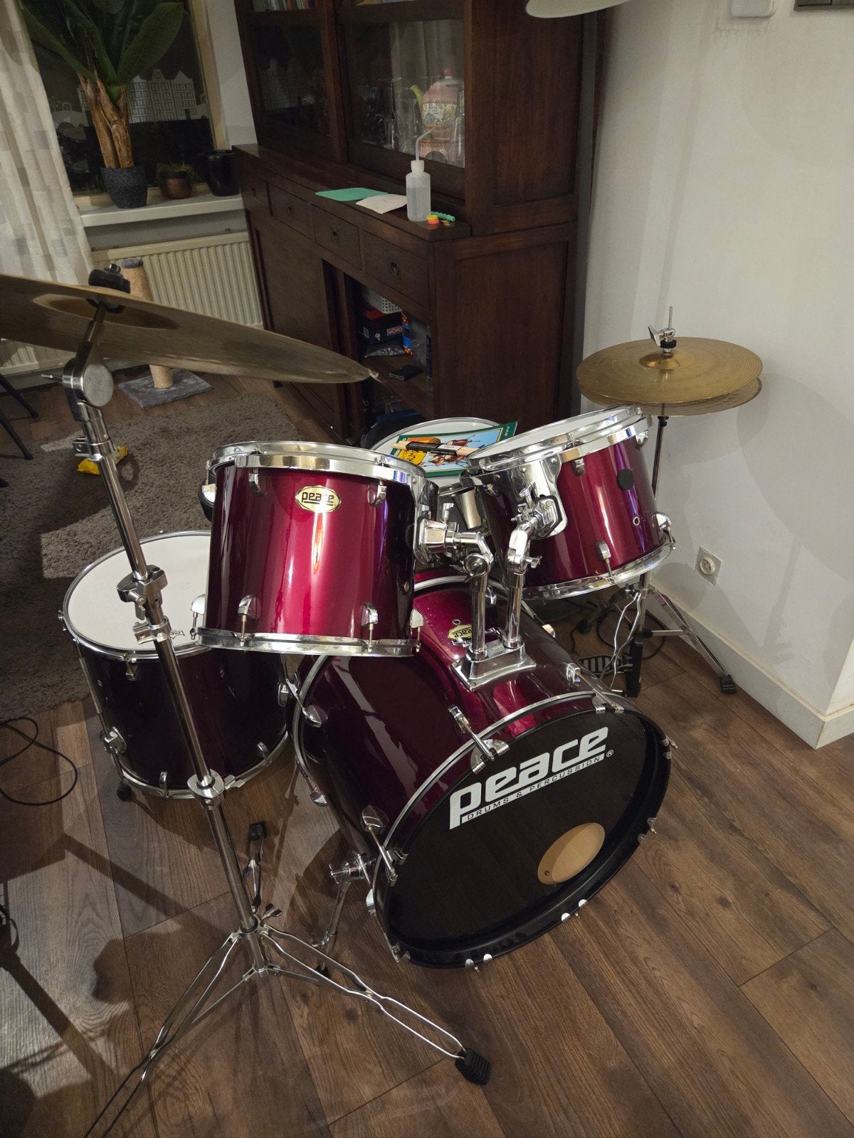 Peace drumstel, compleet met bekkens en kruk, Muziek en Instrumenten, Ophalen, Gebruikt, Overige merken
