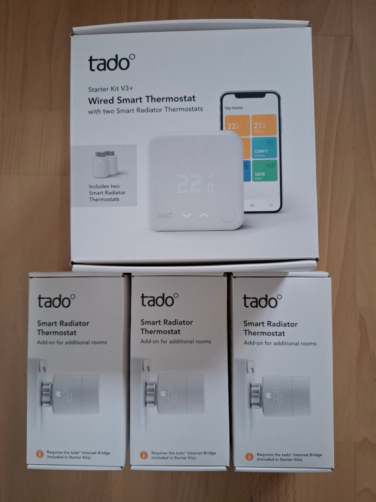 Tado Starter Kit V3+ met 5 slimme radiatorknoppen, Ophalen of Verzenden, Slimme thermostaat, Gebruikt