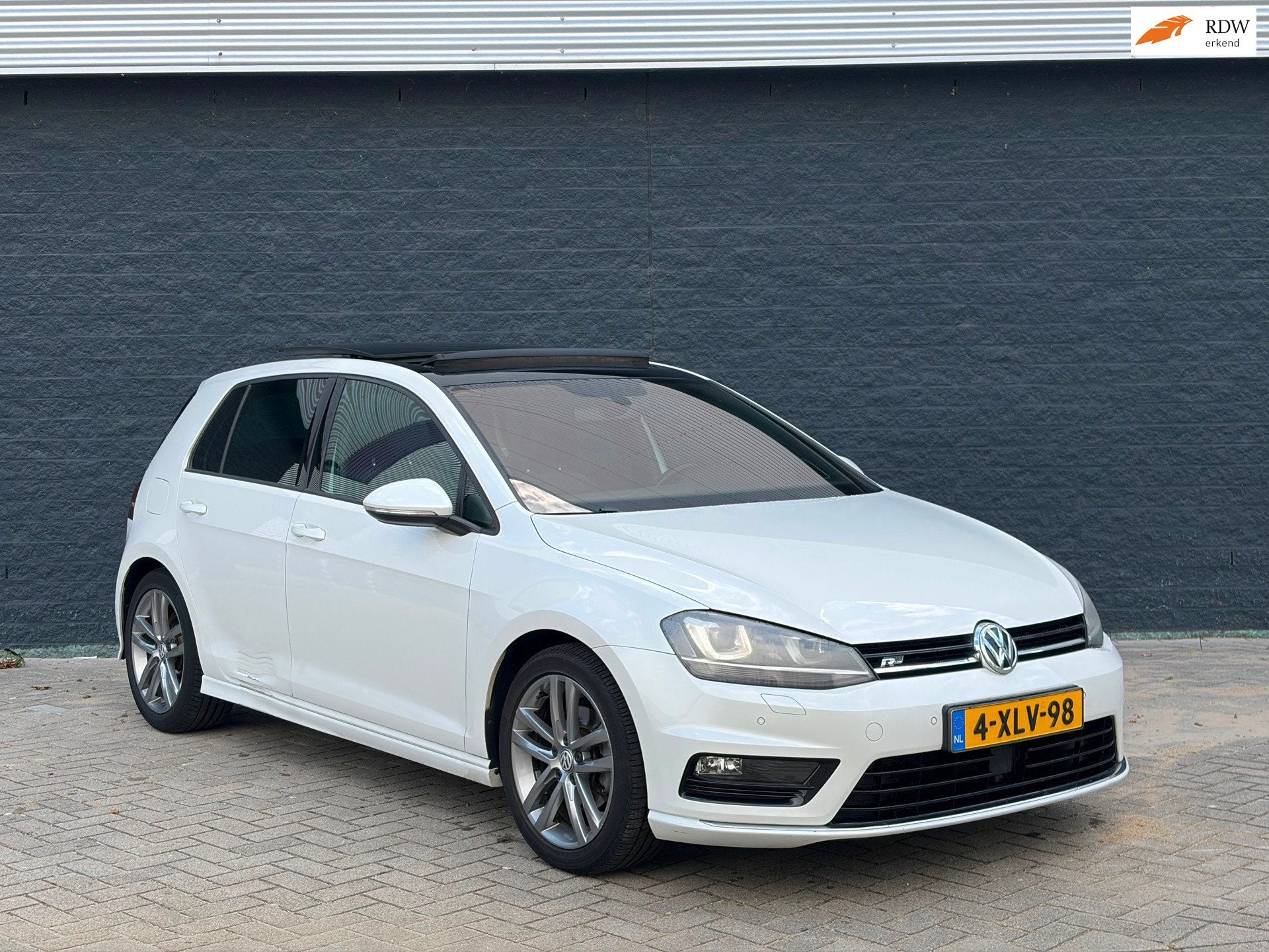 Volkswagen Golf 1.4 TSI R-line PANO/DSG/LED, Euro 5, Gebruikt, 4 cilinders, Alcantara