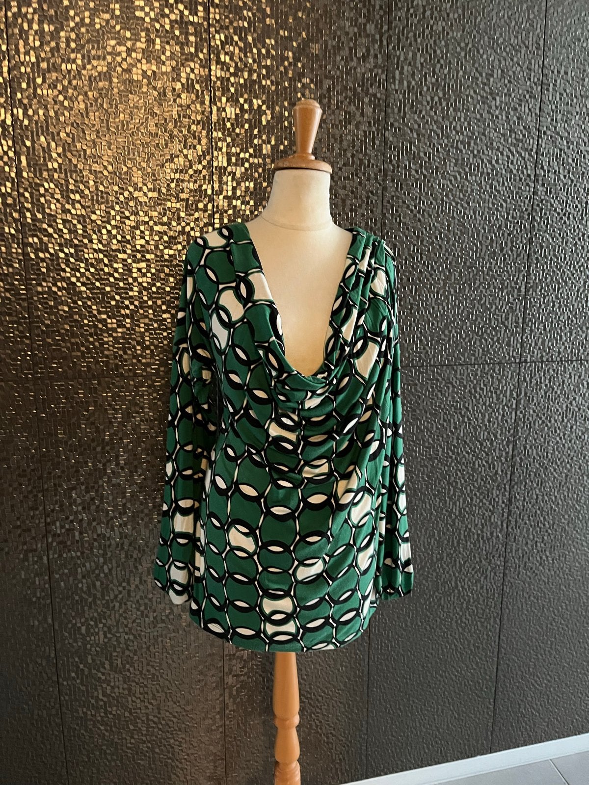Anna shirt XL met watervalhals lange mouwen en patroon, Kleding | Dames, Maat 46/48 (XL) of groter, Ophalen of Verzenden, Lange mouw