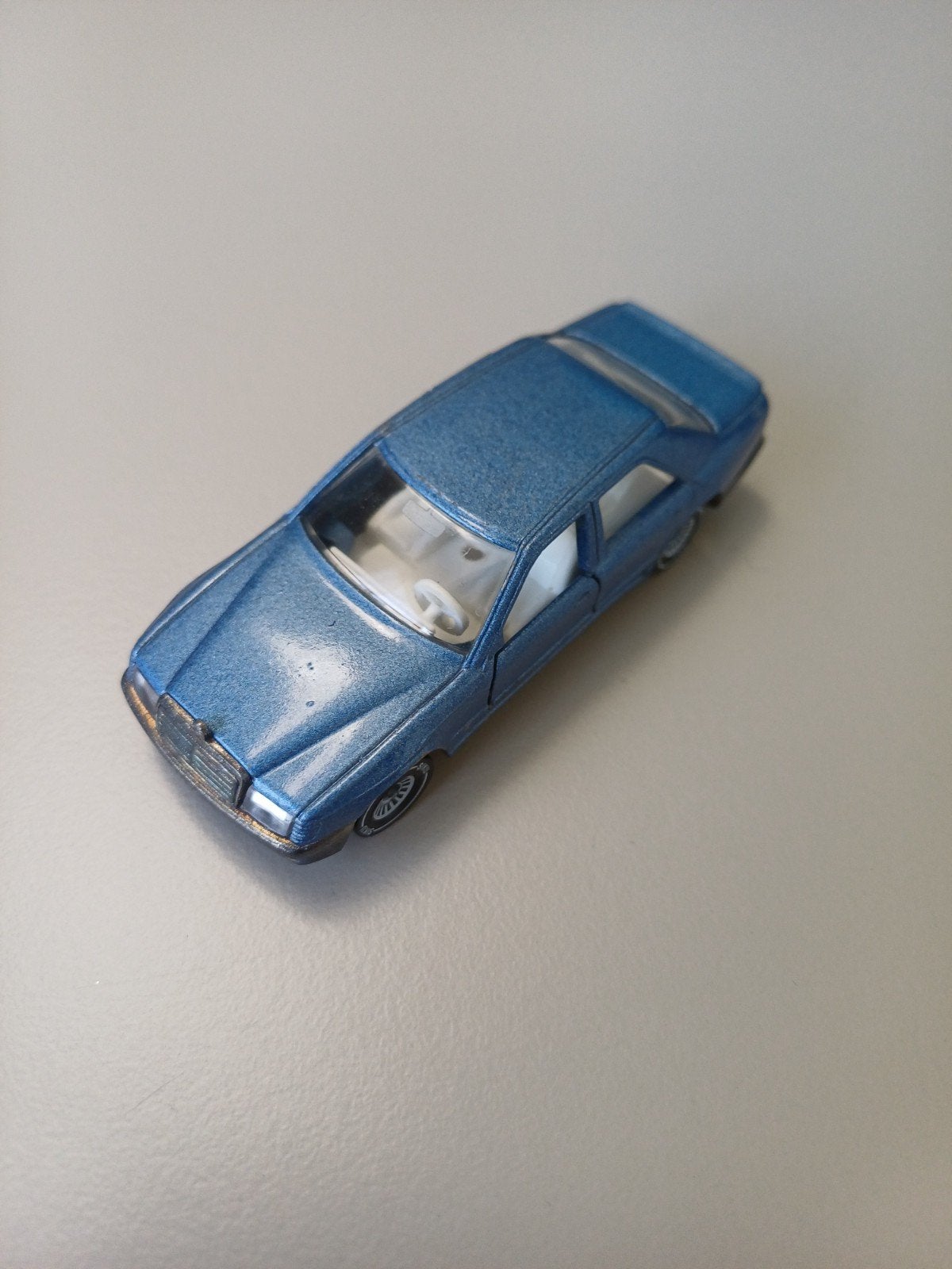 Siku Mercedes-Benz 300E, Verzenden, Zo goed als nieuw, Bus of Vrachtwagen